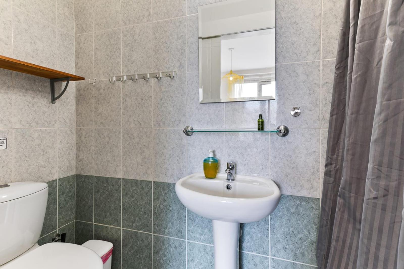 Sunny View - A Stunning With Private Rooftop Ferienpark *